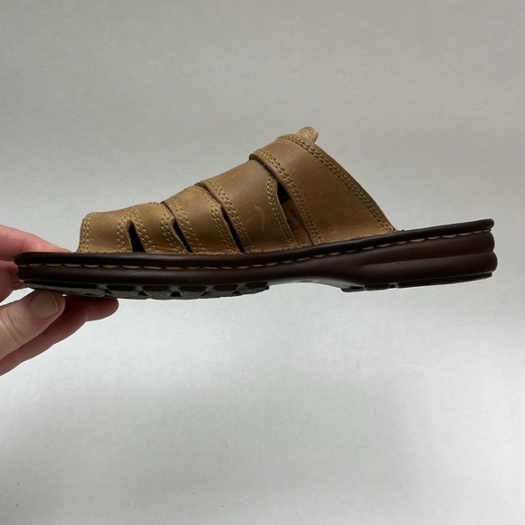 Pair Tan Leather Women’s Sz 8 Born Slip-on Sandals - Picture 10 of 10